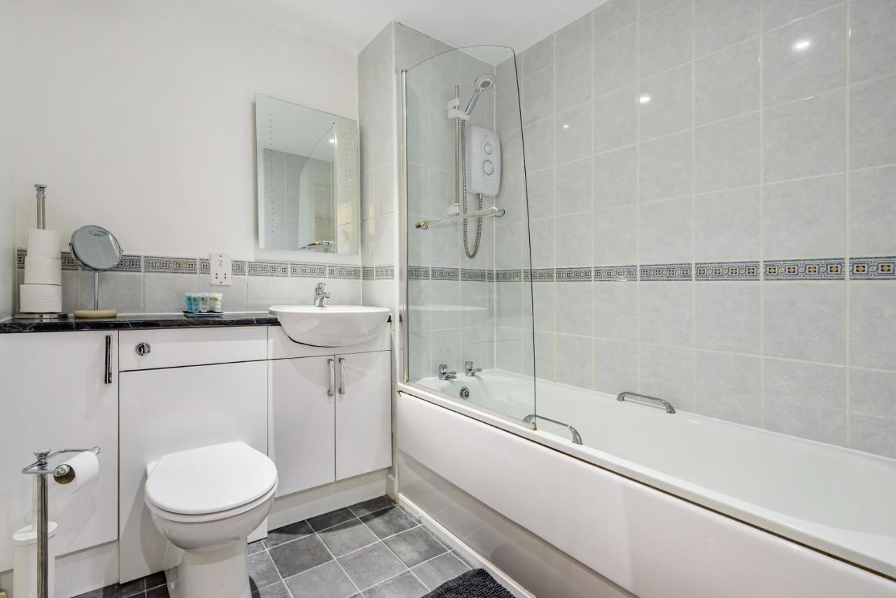 Stylish 2 Bedroom Apartment, Central Exeter, Parking On Site Exterior foto