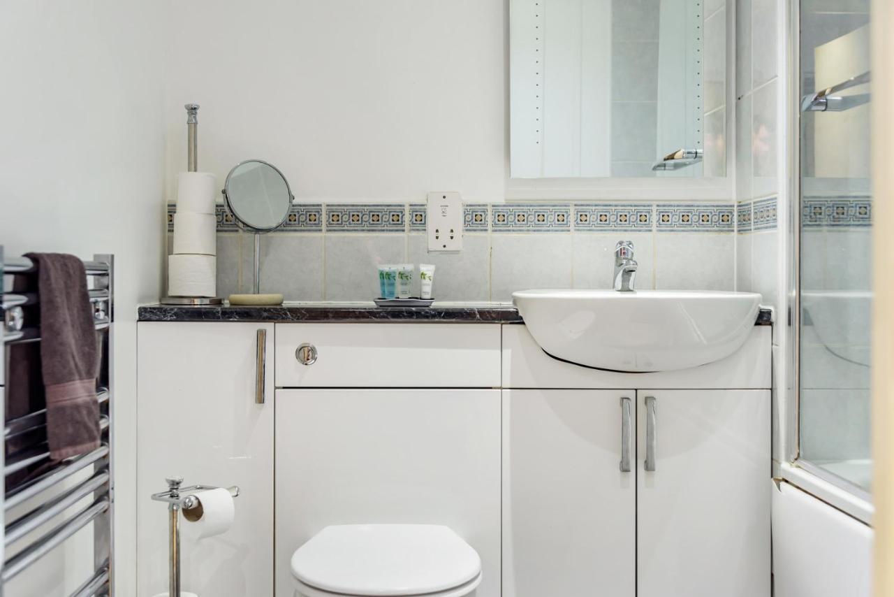 Stylish 2 Bedroom Apartment, Central Exeter, Parking On Site Exterior foto