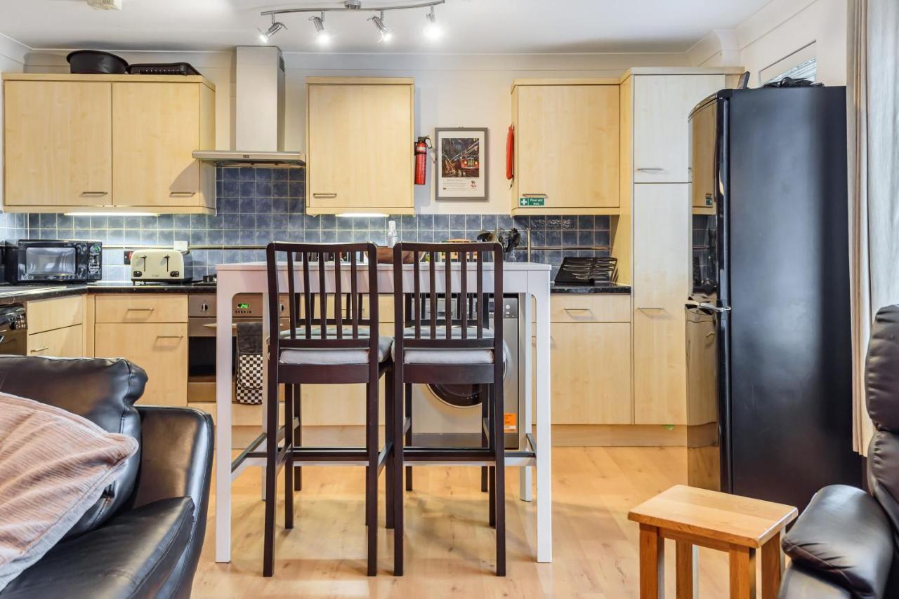 Stylish 2 Bedroom Apartment, Central Exeter, Parking On Site Exterior foto