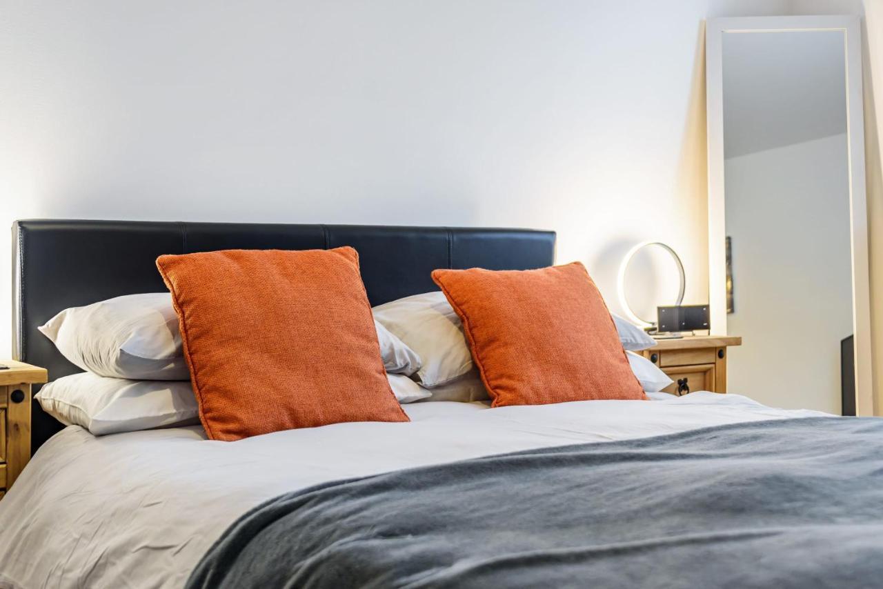 Stylish 2 Bedroom Apartment, Central Exeter, Parking On Site Exterior foto